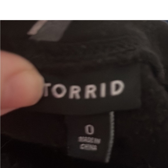 Torrid sweatshirt Active core bolts Black Multi 0 - Picture 3 of 4